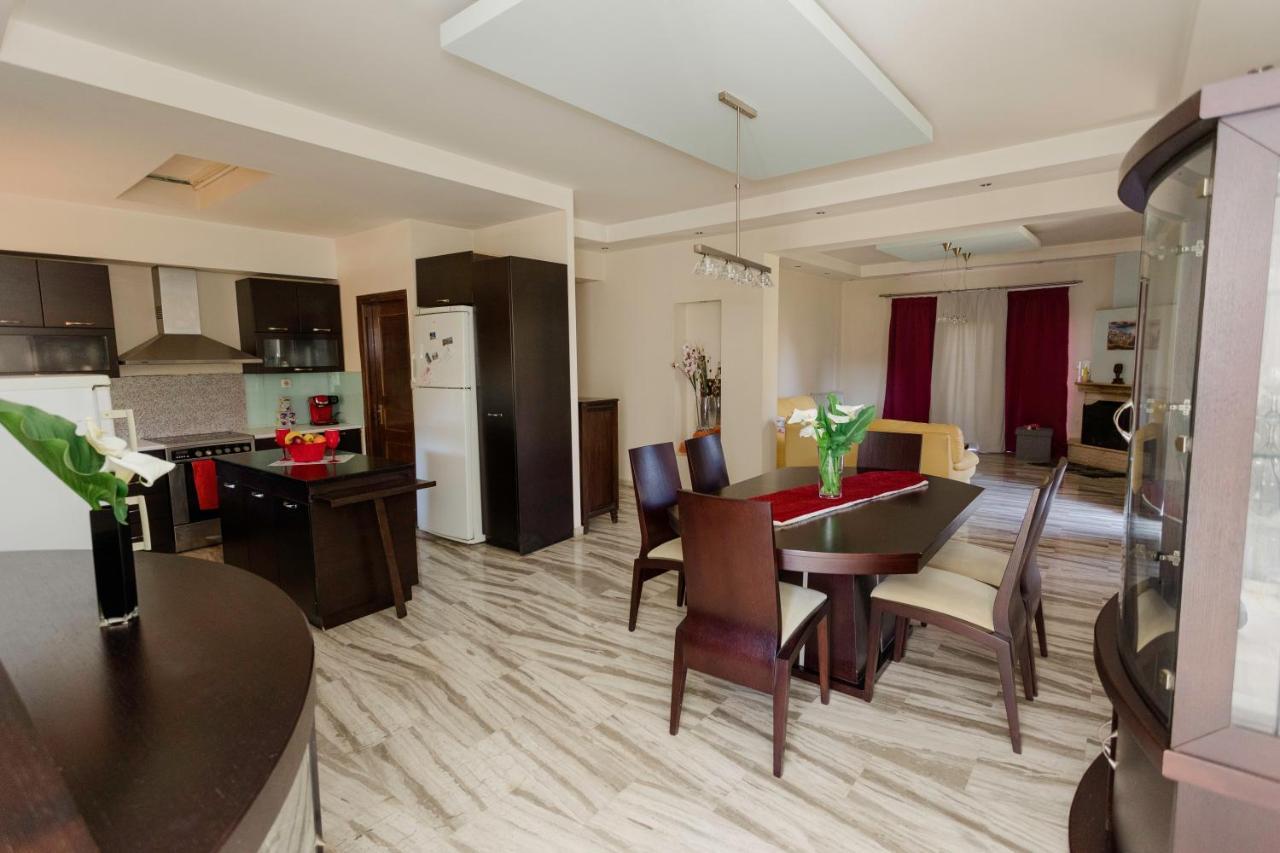 Arias'-Welcoming Guest House Kounoupidhiana Bagian luar foto