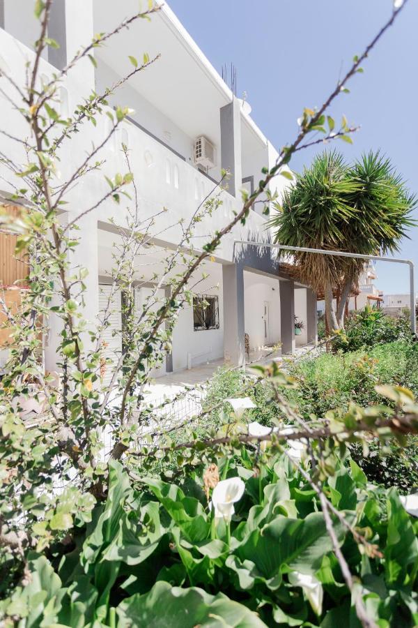 Arias'-Welcoming Guest House Kounoupidhiana Bagian luar foto