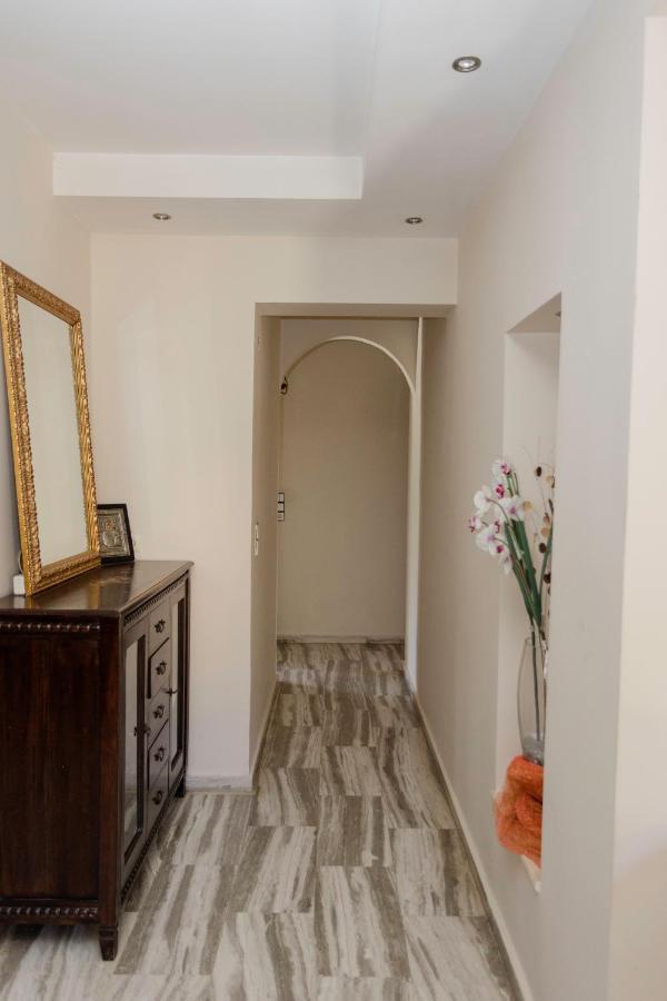 Arias'-Welcoming Guest House Kounoupidhiana Bagian luar foto